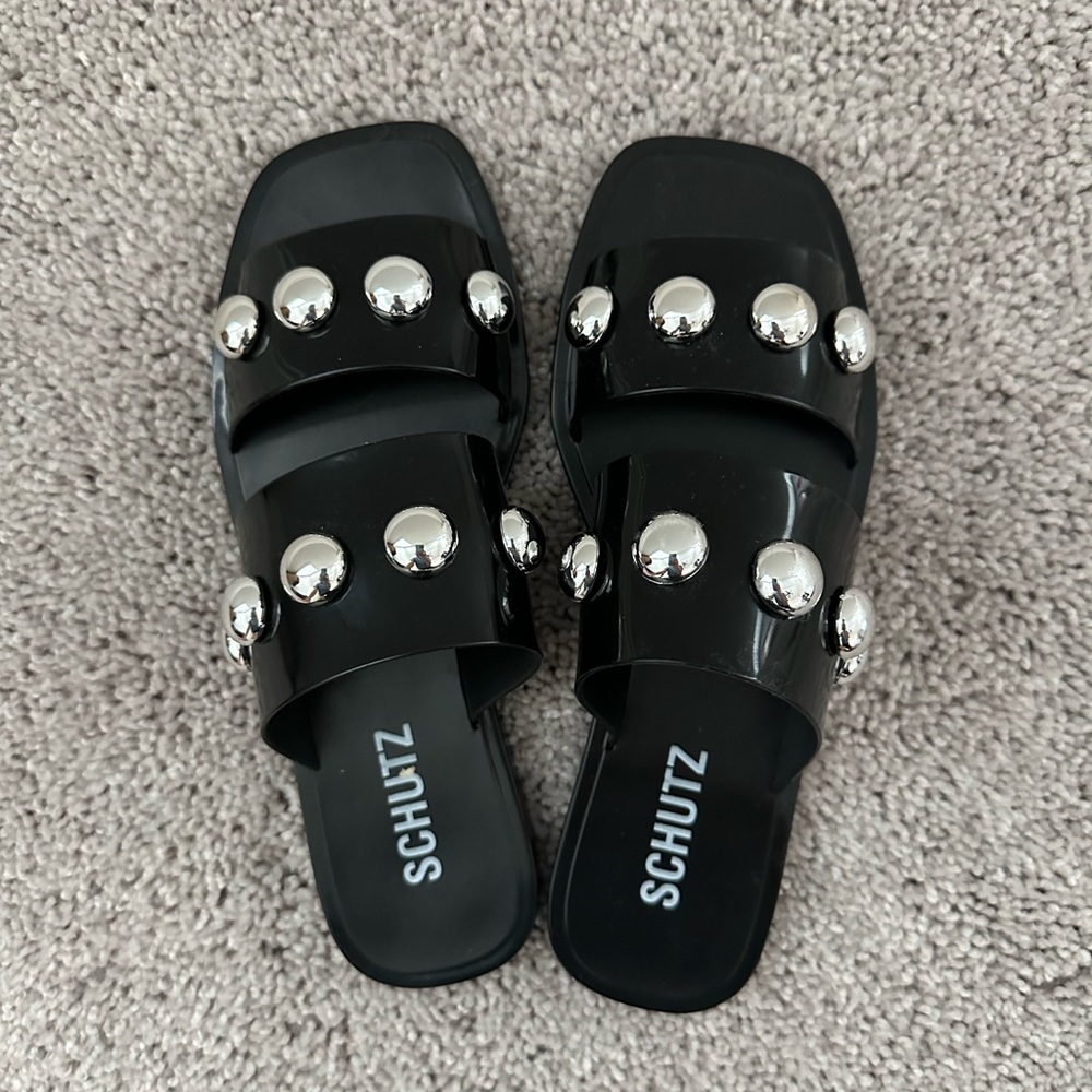 New without box Schutz “Lizzie” slide, size 7
